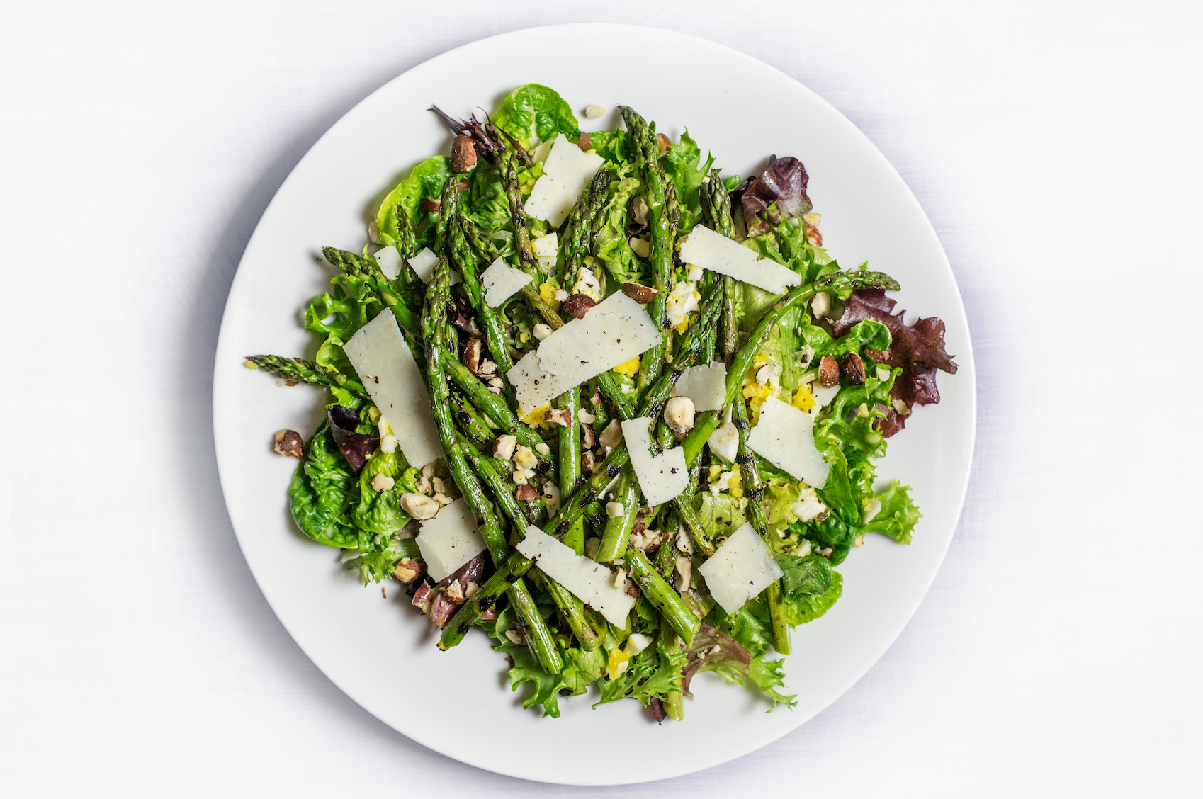DETOXIFYING CORIANDER AND WALNUT PESTO
